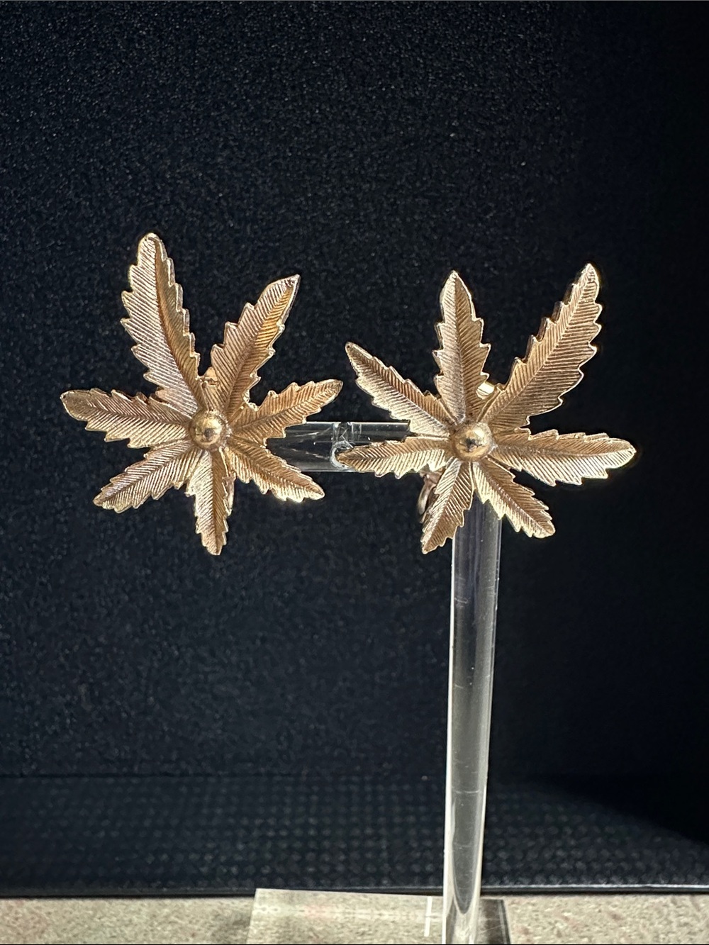 Vintage 1960’s Sarah Coventry “Autumn Haze” Gold Tone Leaf Starburst Clip-Ons